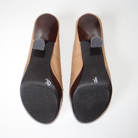 #27 MICHAEL KORS HEELS - Picture 6 of 6